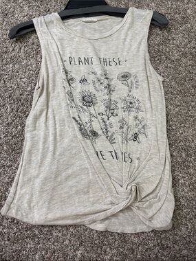 Casual Cream Botanical Graphic Twist Tank Top